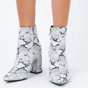 Princess Polly Therapy Snake Alloy Boots
